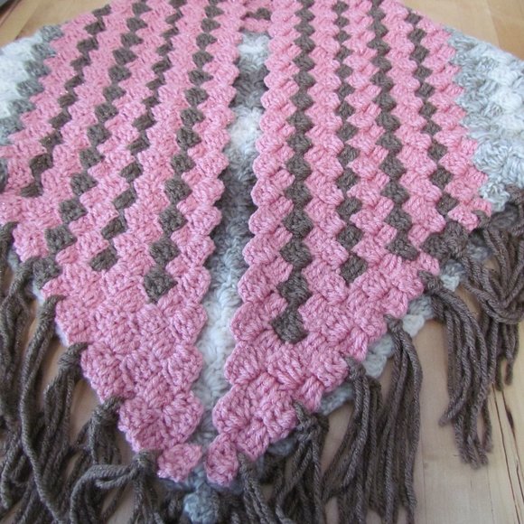 Taller de ABU handmade Crochet Shawl (Pink, Pardo - Picture 1 of 12